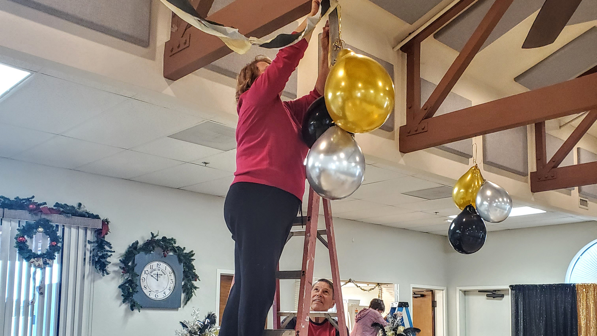 RitasNewYearsDecor2025003