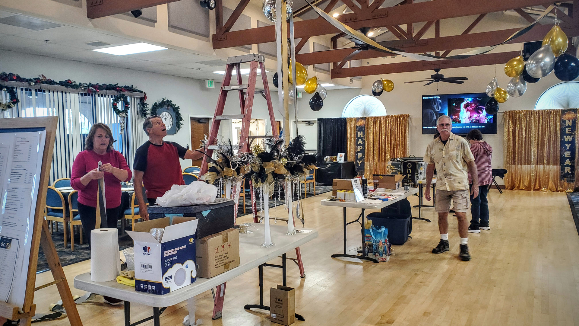 RitasNewYearsDecor2025006