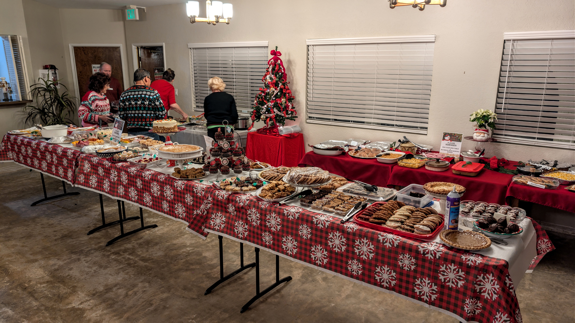 holidayPotluck2025001