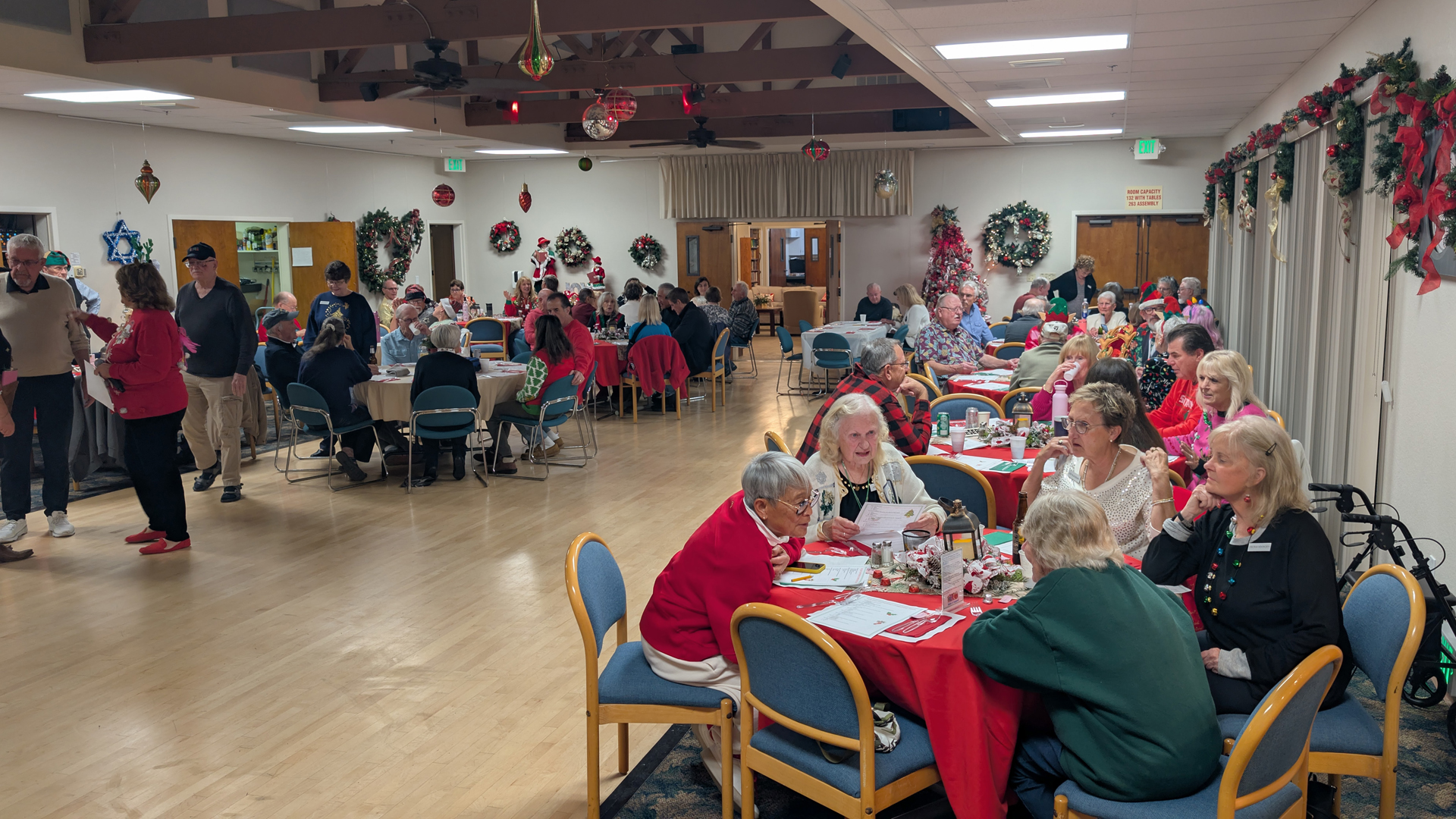 holidayPotluck2025002