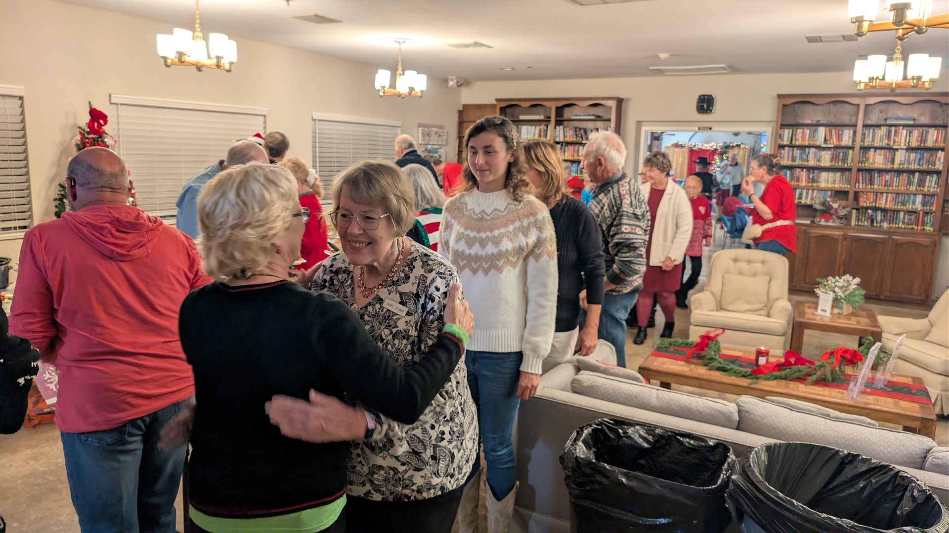 holidayPotluck2025013